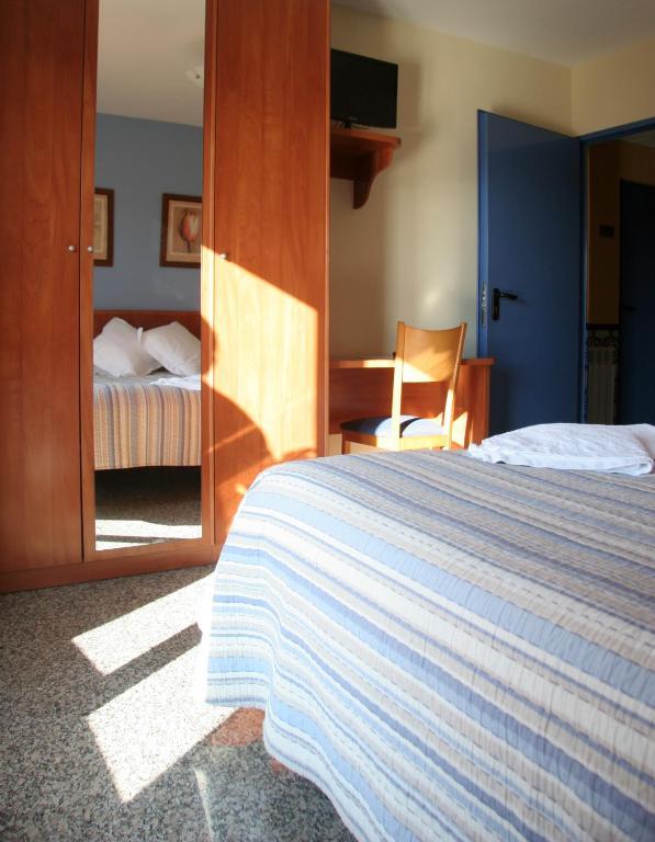 Hostal Casa Barranco Castejón del Puente الغرفة الصورة